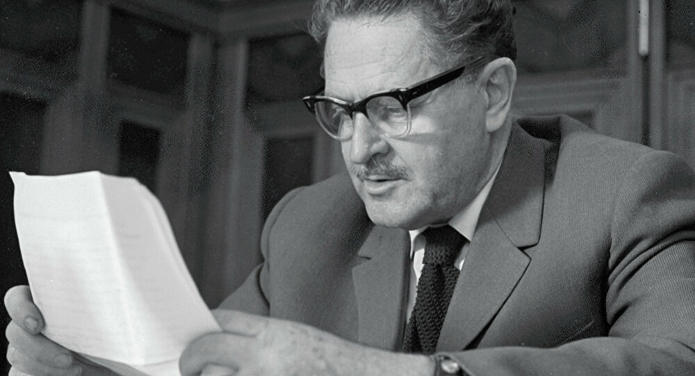 Nazım Hikmet