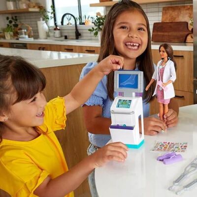 Barbie`nin Klinik Oyun Seti GTN61 - 4