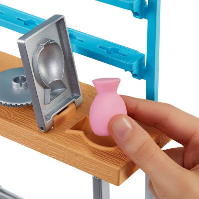 Barbie`Nin Sanat Atölyesi Oyun Seti Hcm85 - 5