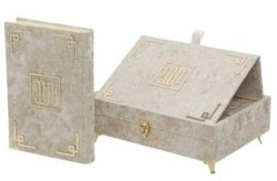 Beyza Serisi Kadife Kaplamalı Ahşap Plaket Kutu + Orta Boy Arapça Kadife Kuran + Taşıma Çantası Hedi - Furkan Neşriyat