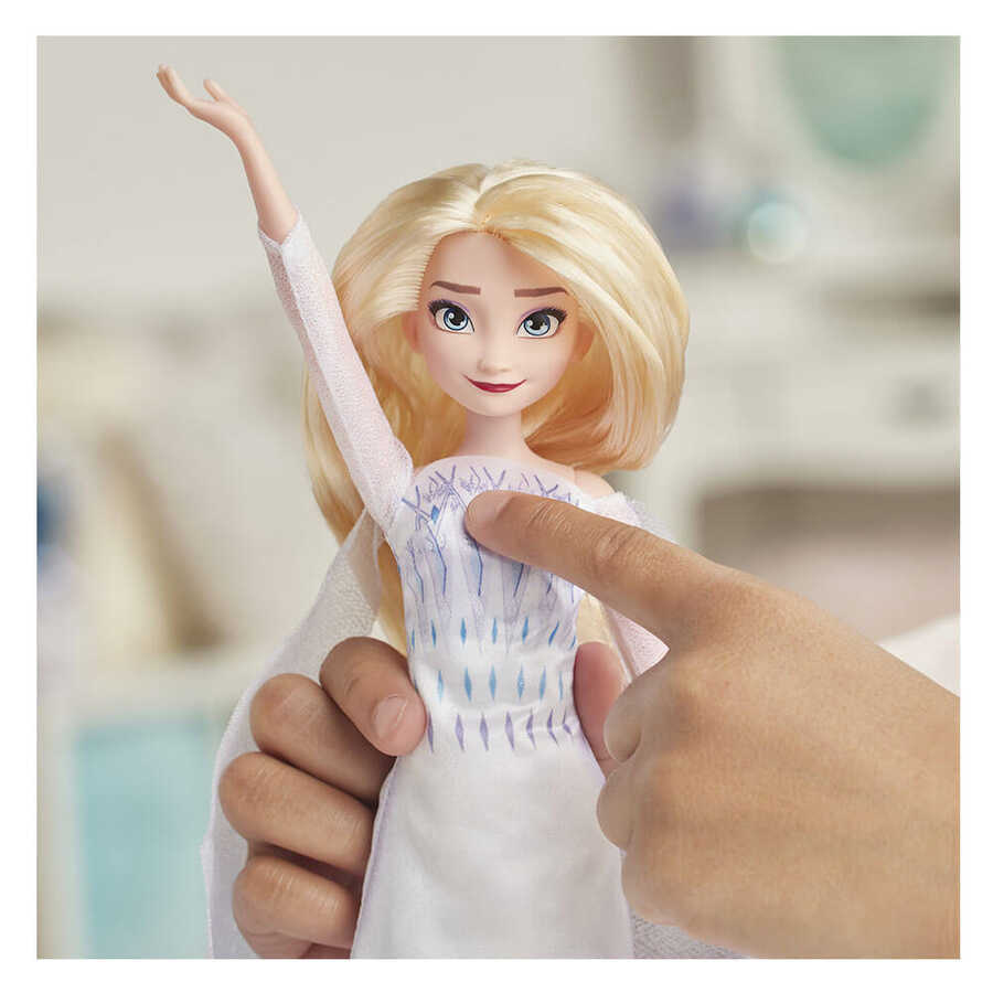 Disney Frozen 2 Şarkı Söyleyen Kraliçe Elsa