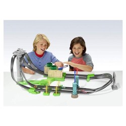 Hot Wheels Mario Kart Çılgın Dönüş Parkuru Yarış Seti GHK15 - 5