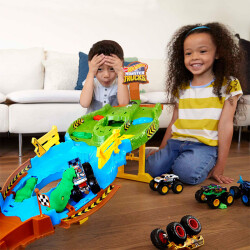 Hot Wheels Monster Trucks Heyecanlı Yarışlar Oyun Seti HGV12 - 3