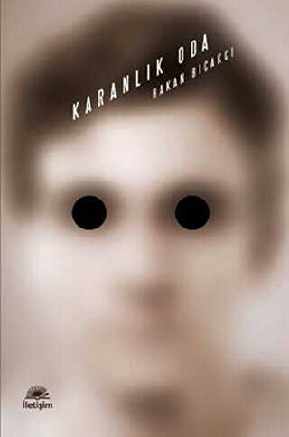 Karanlık Oda - İletişim Yayınevi