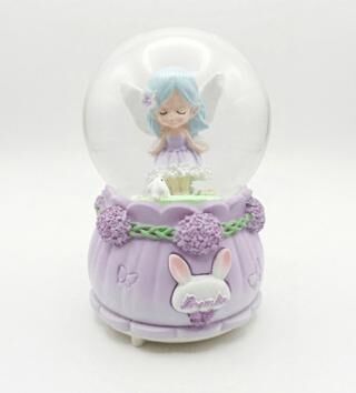Küçük Peri Kızı Müzikli Işıklı Kar Küresi - 1