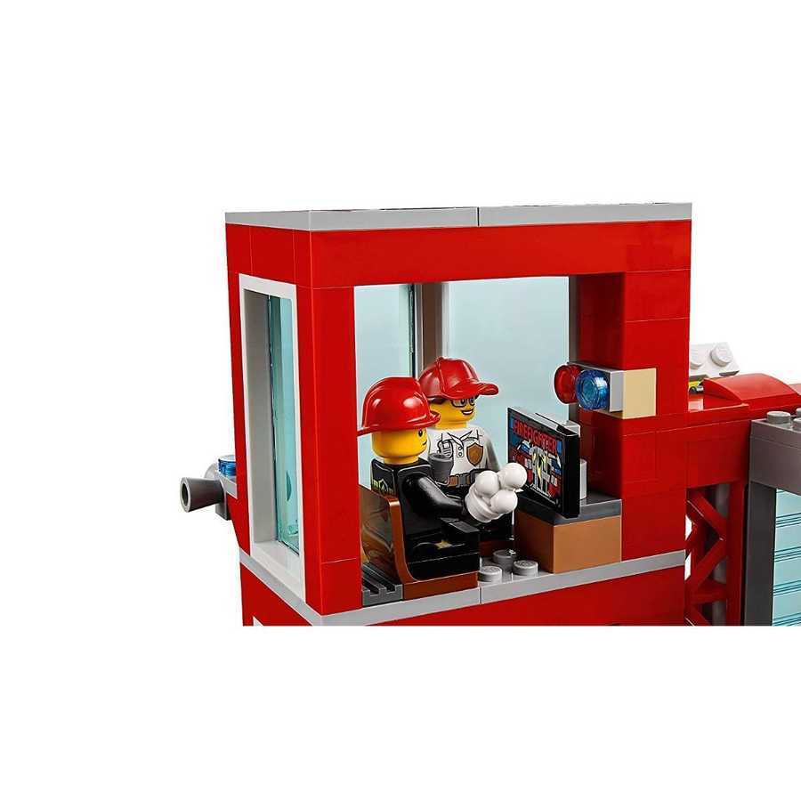 Lego City İtfaiye Merkezi