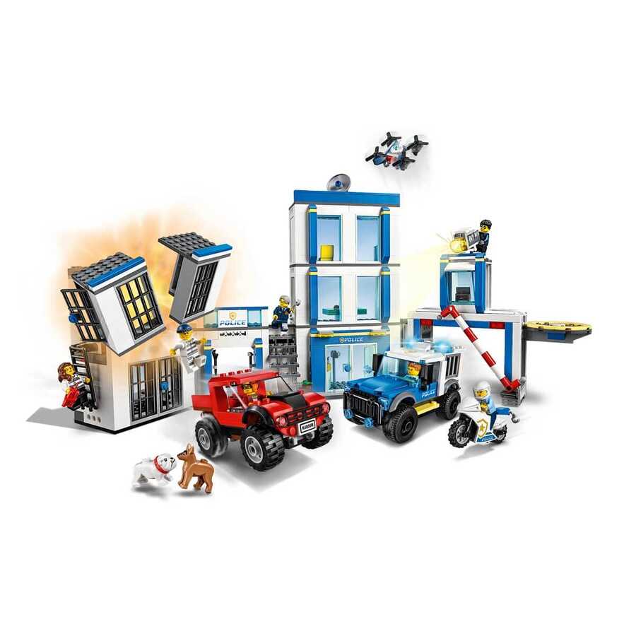 Lego City Police Polis Merkezi 60246