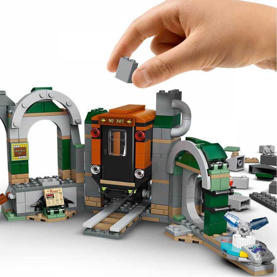 Lego Hidden Side Newbury Metrosu