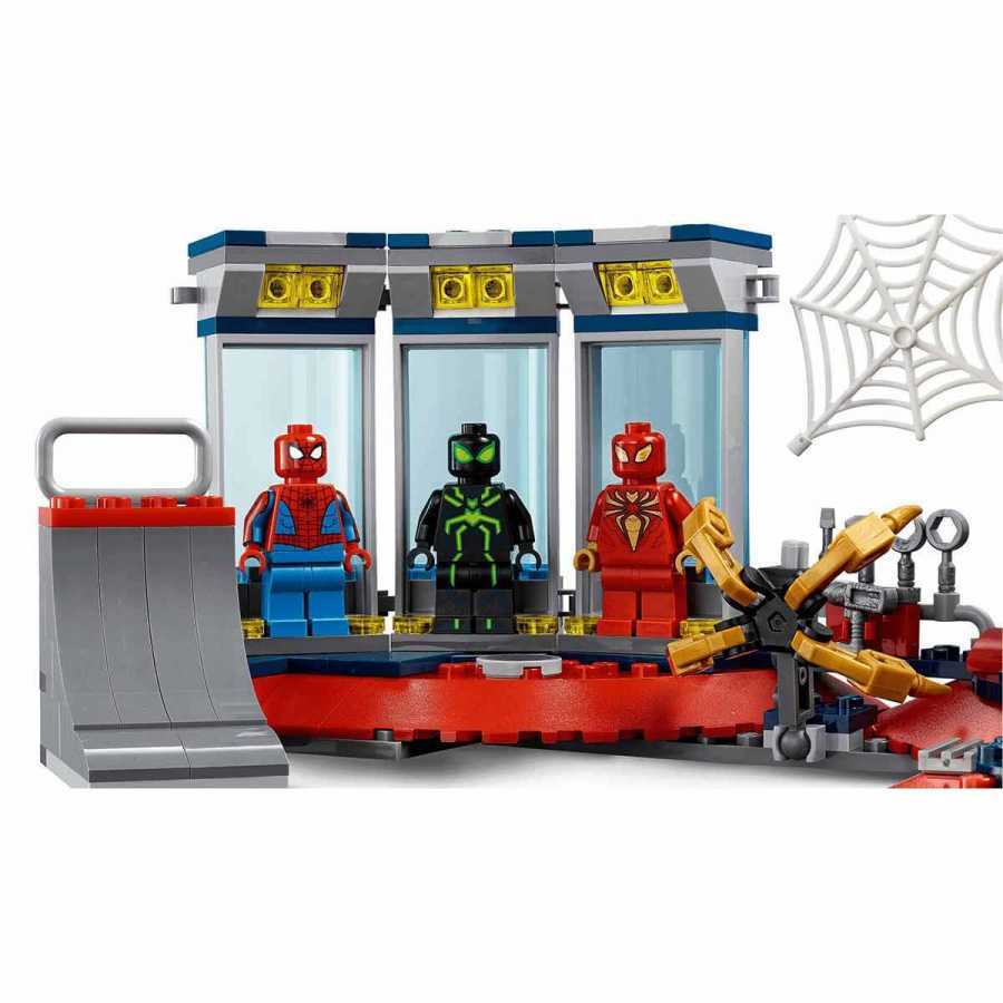LEGO Marvel Örümcek Yuvasına Saldırı 76175