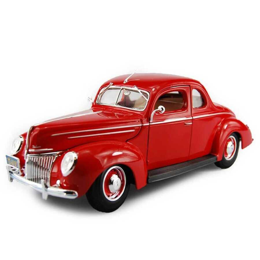 1:18 1939 Ford Deluxe Coupe