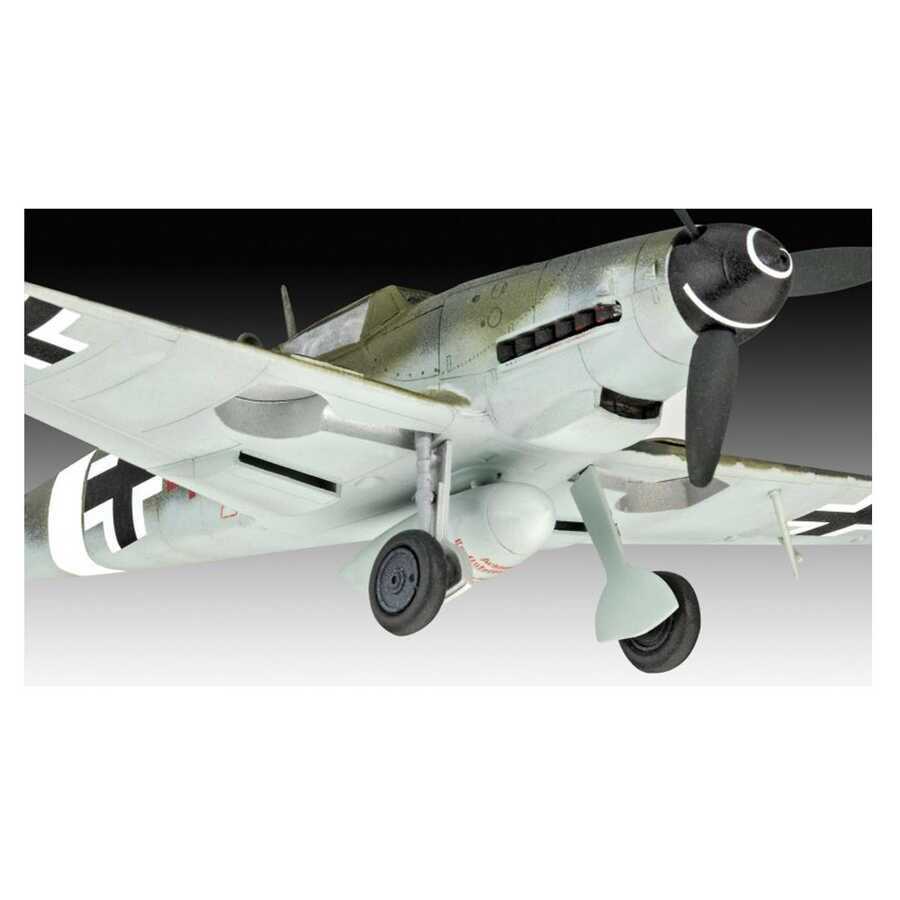 Revell Maket Model Kit Combat Set Spitfire 03710