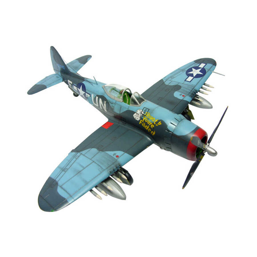 Revell Maket Thunderbolt P-47 M 03984