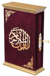 Taç Serisi Kadife Kaplamalı Ahşap Muhafazalı Kutu + Orta Boy Arapça Kadife Kuran + Taşıma Çantası He - Furkan Neşriyat