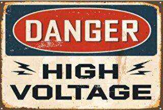 Tehlikeli Yüksek Voltaj Uyarı Levhası Retro Vintage Ahşap Poster