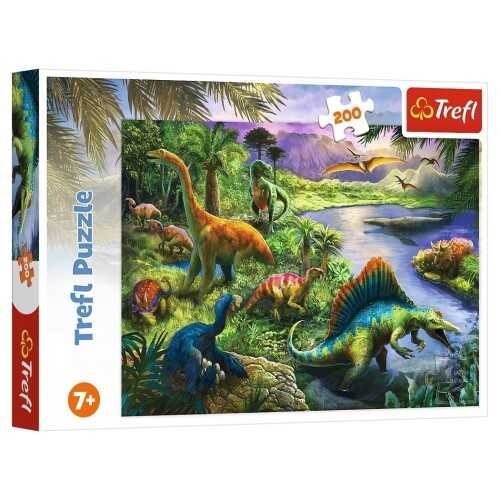 Trefl Puzzle 200 Parça Predatory Dinosaurs