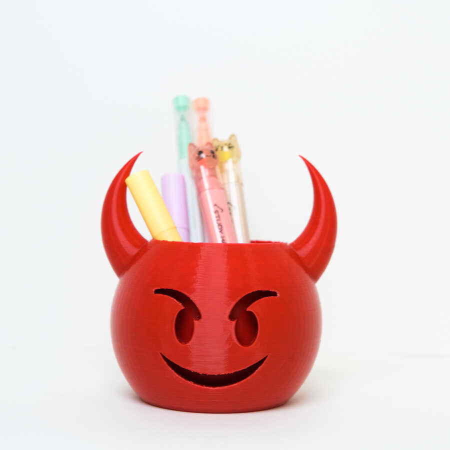 Yade Kalemlik 3D Kırmızı Şeytan