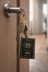 Yıldız Defter 4,5x7cm Kitap Anahtarlık - 1984 - 2